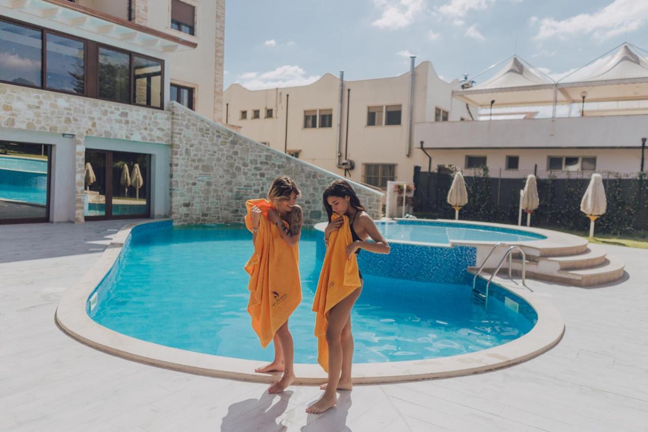 Halanus Hotel And Resort Alanno Exterior foto