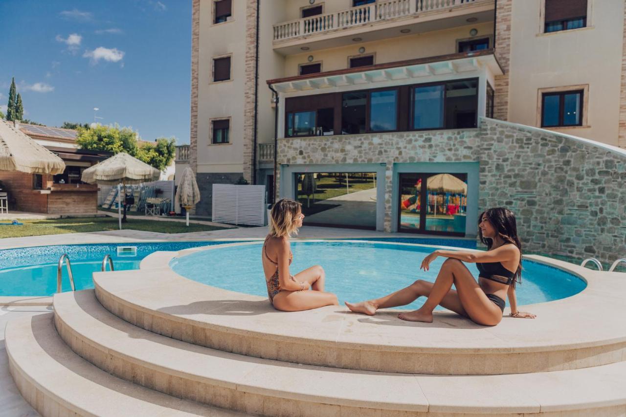 Halanus Hotel And Resort Alanno Exterior foto